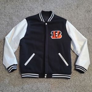 JH Design NFL Cincinnati Bengals Reversible Fleece Varsity Bomber Style Jacket